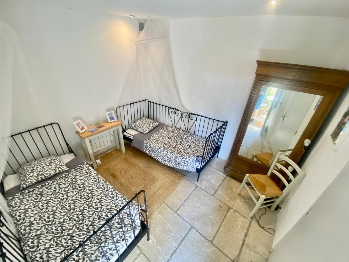 Auberge de la Croix du Pape Èze Extérieur photo
