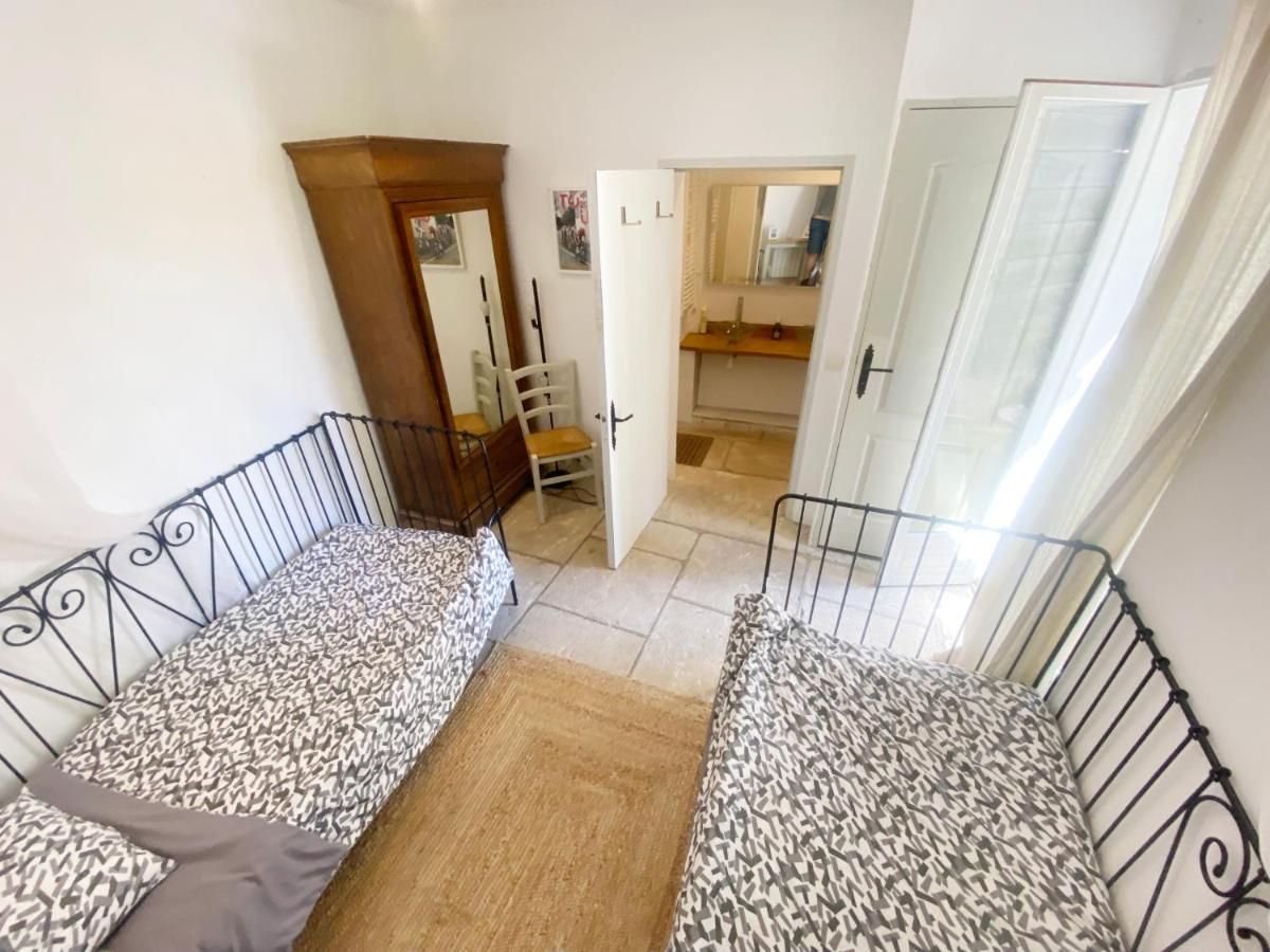Auberge de la Croix du Pape Èze Extérieur photo