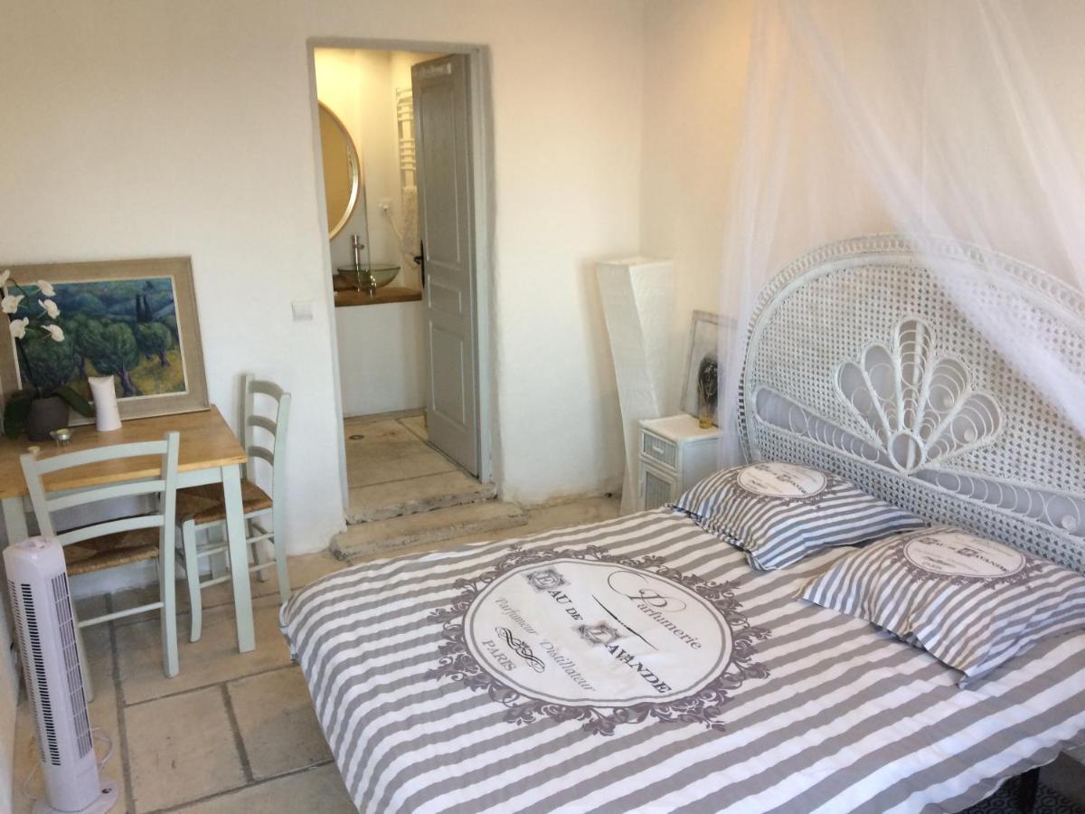 Auberge de la Croix du Pape Èze Extérieur photo