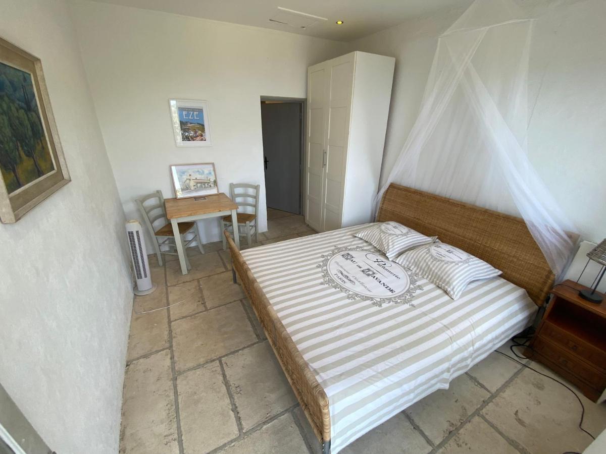 Auberge de la Croix du Pape Èze Extérieur photo